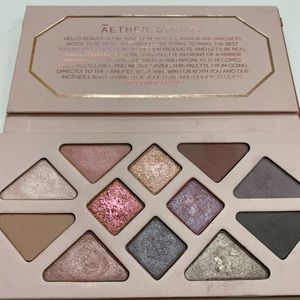AETHER BEAUTY Rose Quartz Crystal Gemstone Palette